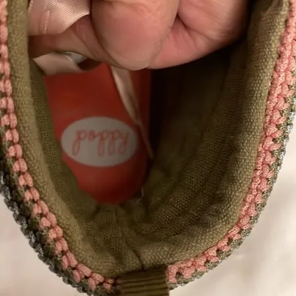 POPPY HIGH TOP SNEAKERS.  NEW - Picture 5 of 7